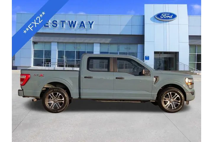 $30985 : Ford F-150 2023 4x2 Lariat 4 image 3