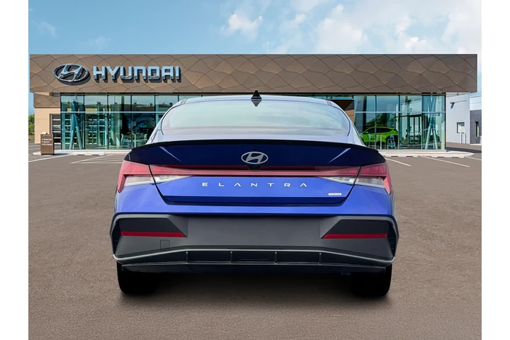 $25988 : Hyundai ELANTRA Hybrid 2025 image 6