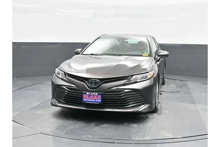 $17886 : Toyota Camry 2019 LE 4dr Sed image 8