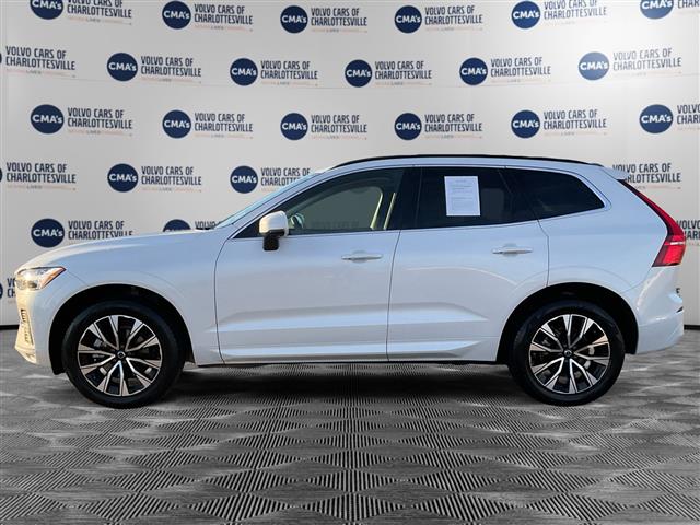 $44495 : PRE-OWNED 2023 VOLVO XC60 B5 image 2