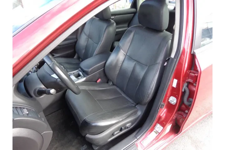 $7450 : 2014 Altima 2.5 SL image 9