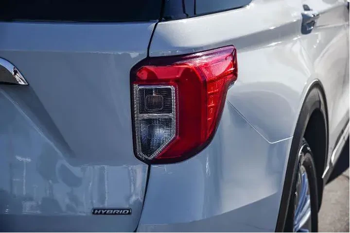 $26995 : Ford Explorer Hybrid 2022 Li image 7