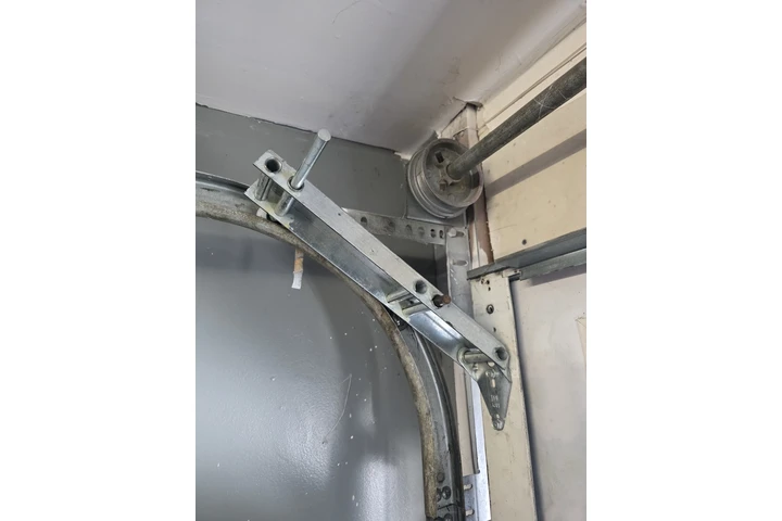 Garage door quick brackets image 3