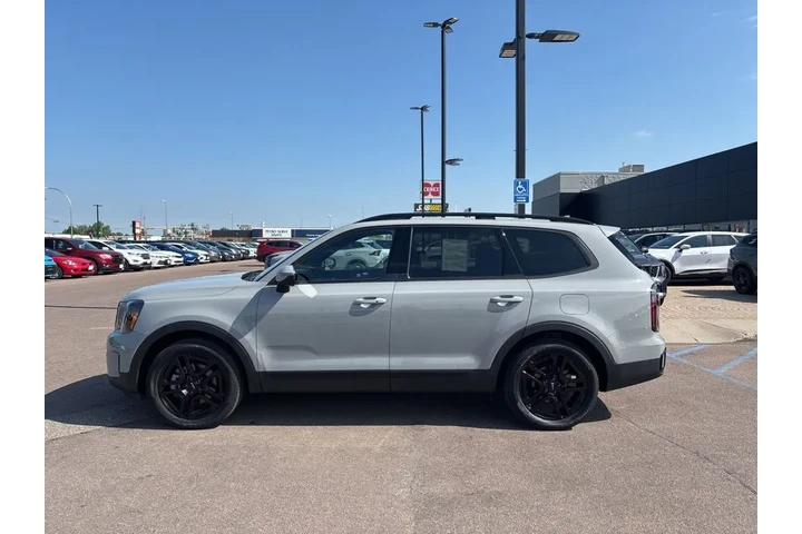 $39999 : 2024 Telluride EX X-Line image 8