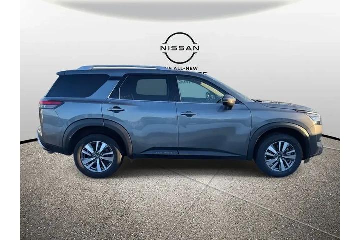 $33985 : Nissan Pathfinder 2025 AWD S image 5