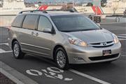 $12988 : 2010 Sienna XLE Ltd thumbnail