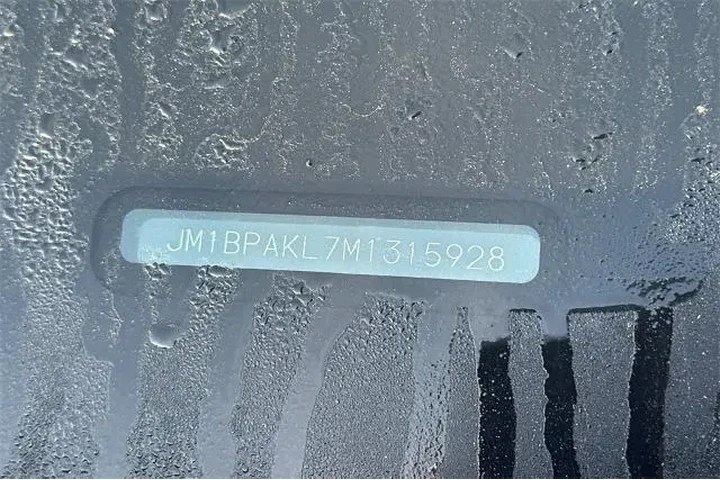 $20688 : Mazda Mazda3 Hatchback 2021 image 9