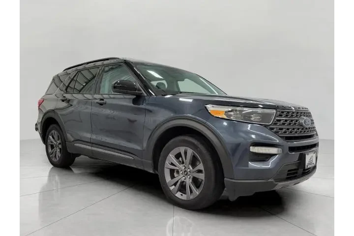 $33808 : Ford Explorer 2023 AWD XLT 4 image 1