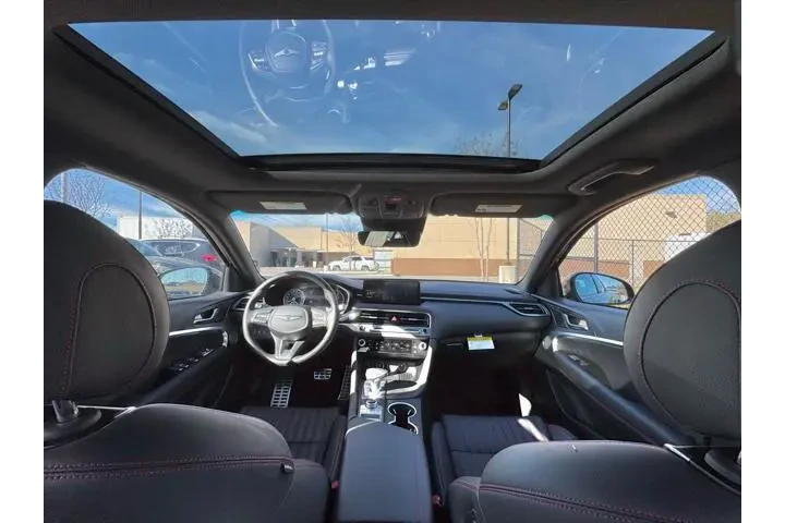 $39988 : Genesis G70 2025 AWD 2.5T Sp image 3