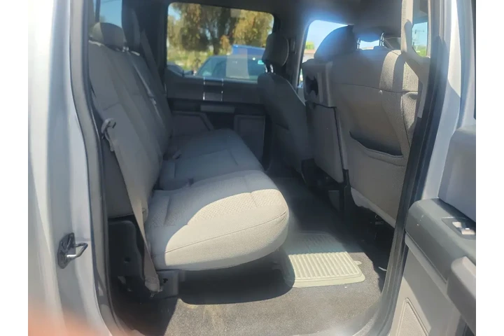 $29000 : Ford F-150 2015 4x4 Platinum image 2