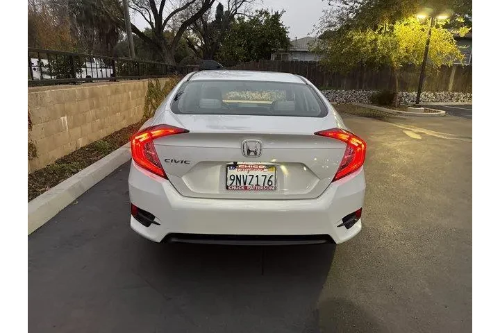 $16995 : Honda Civic 2016 EX 4dr Seda image 4