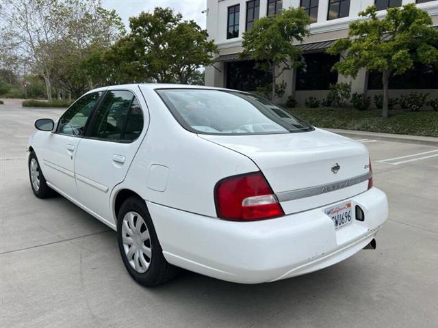 $4400 : 2001  Altima GXE image 9