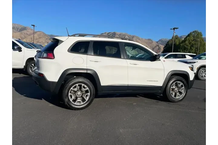 $15995 : Jeep Cherokee 2019 4x4 Trail image 6