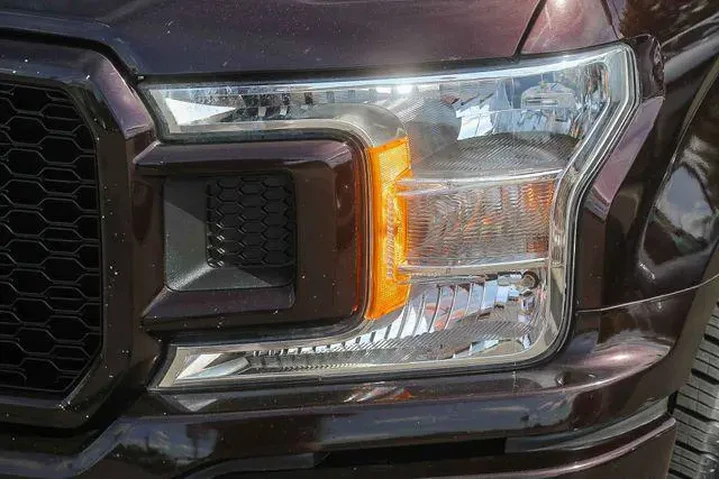 $25991 : Ford F-150 2019 4x2 XL 4dr S image 8