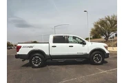$23777 : Nissan Titan 2018 4x4 PRO-4X thumbnail