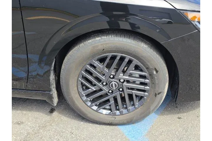 $24335 : Nissan Sentra 2026 SV 4dr Se image 10