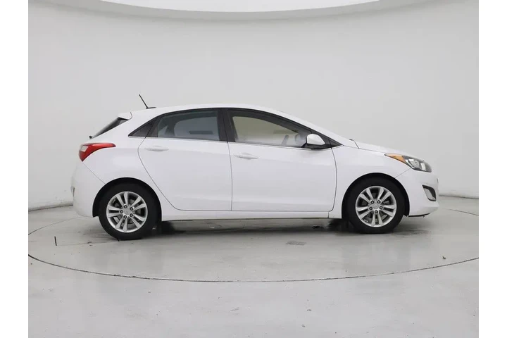 $9998 : Hyundai ELANTRA GT 2014 4dr image 7