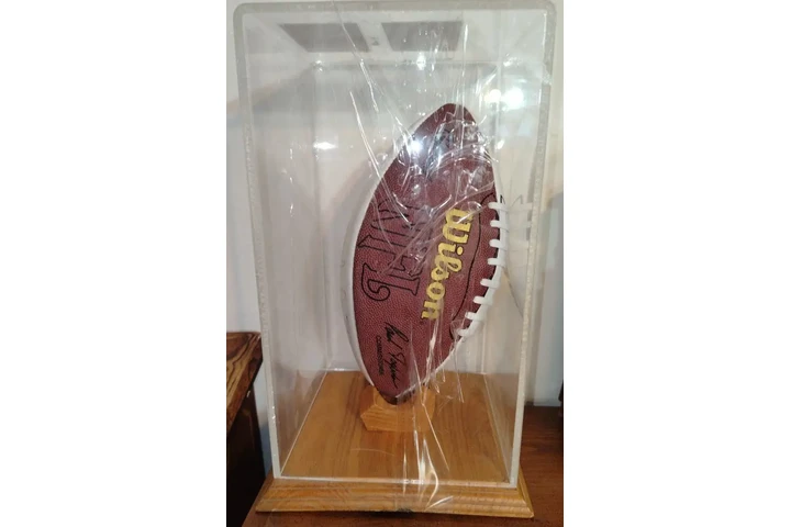 $3300 : BALON DE FUTBAL OFICIAL EN SU image 1