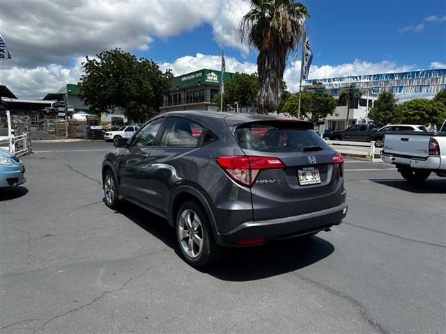 2017 HR-V image 5