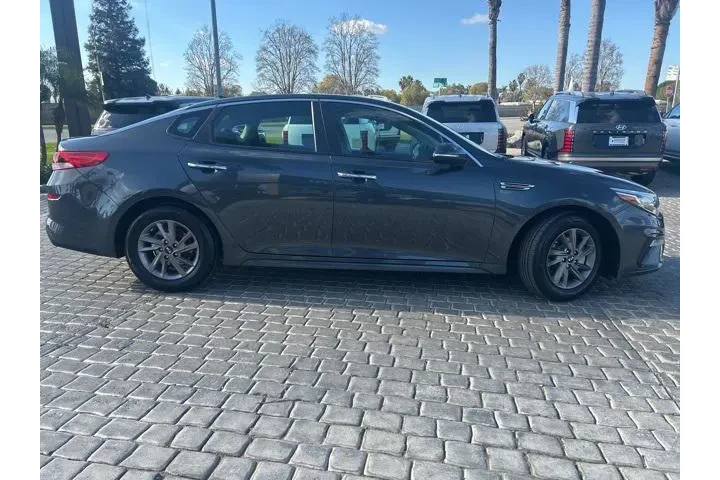 $12495 : Kia Optima 2020 S 4dr Sedan image 5