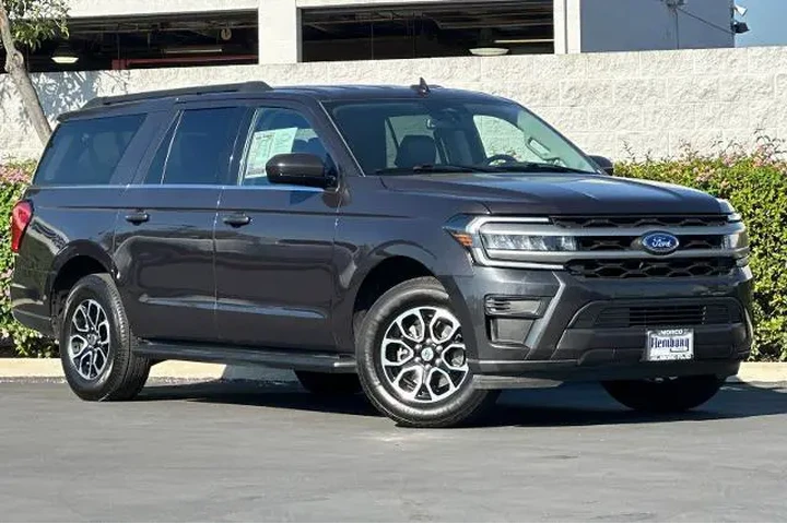 $39995 : Ford Expedition MAX 2024 4x2 image 2