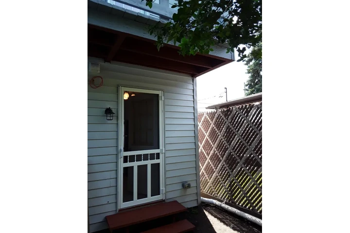 $1000 : Spacious 1BR 1BA $1000 image 8