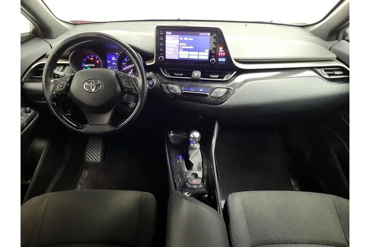 $18998 : Toyota C-HR 2019 XLE 4dr Cro image 9