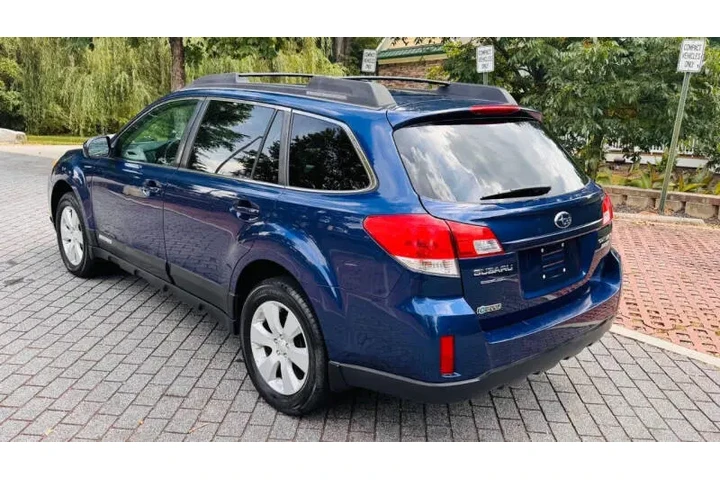 $4499 : 2011 Outback 2.5i Premium image 7