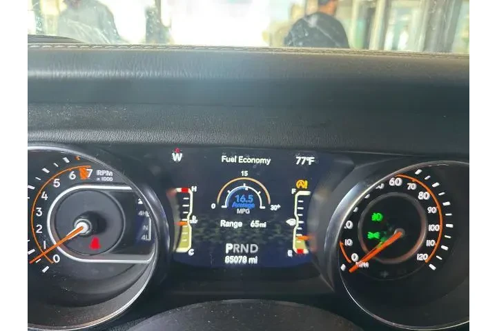 $25333 : Jeep Gladiator 2020 4x4 Over image 9