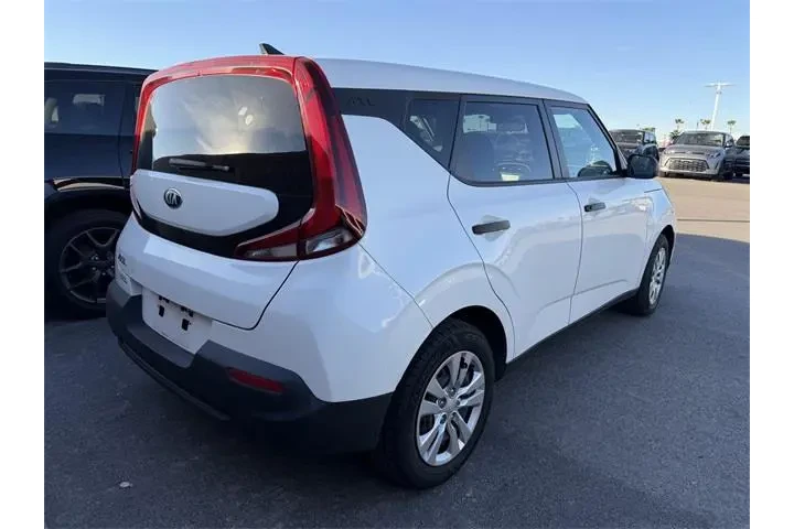 $12988 : Kia Soul 2021 LX 4dr Crossov image 3