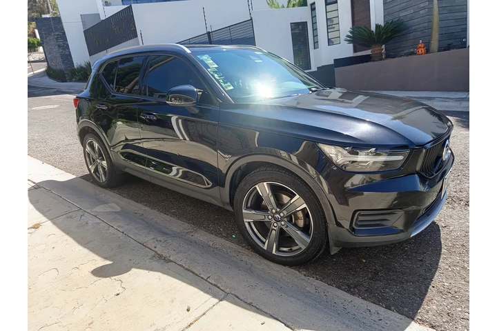 $70000 : Volvo XC40 Momentum T5, 4cilin image 8