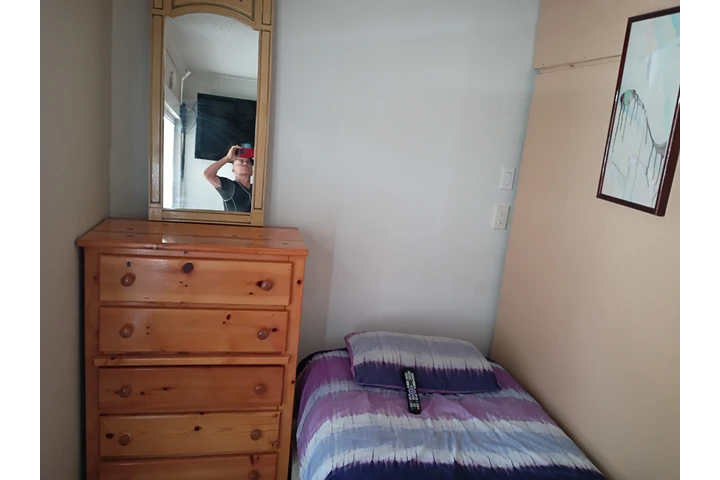 $600 : HABITACION EN CASA CENTRICA image 1