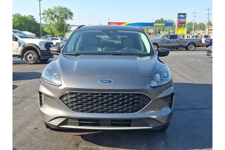 $22087 : Ford Escape 2022 AWD SE 4dr image 2