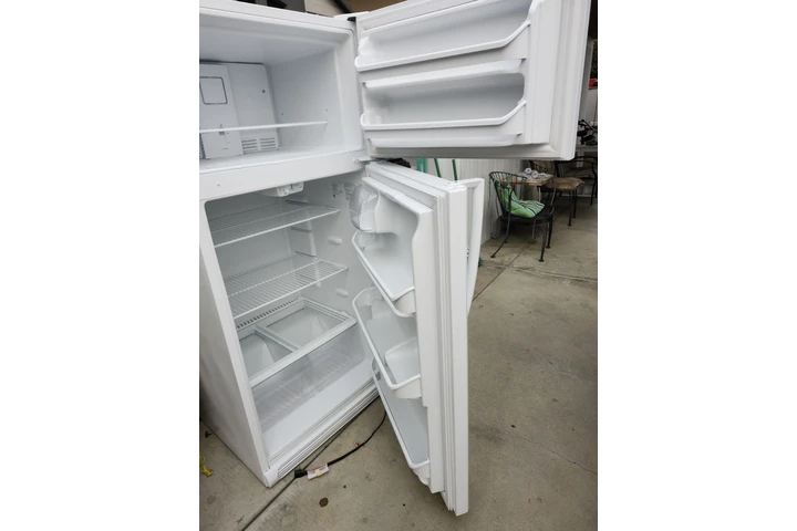 $250 : Refrigerador Frigidaire image 5