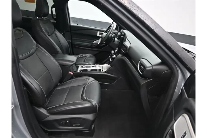 $33977 : Ford Explorer 2022 AWD ST 4d image 10