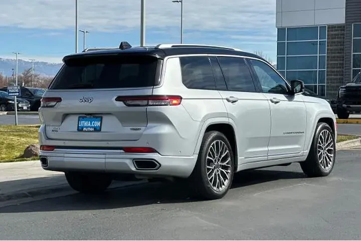 $39995 : Jeep Grand Cherokee L 2023 4 image 1