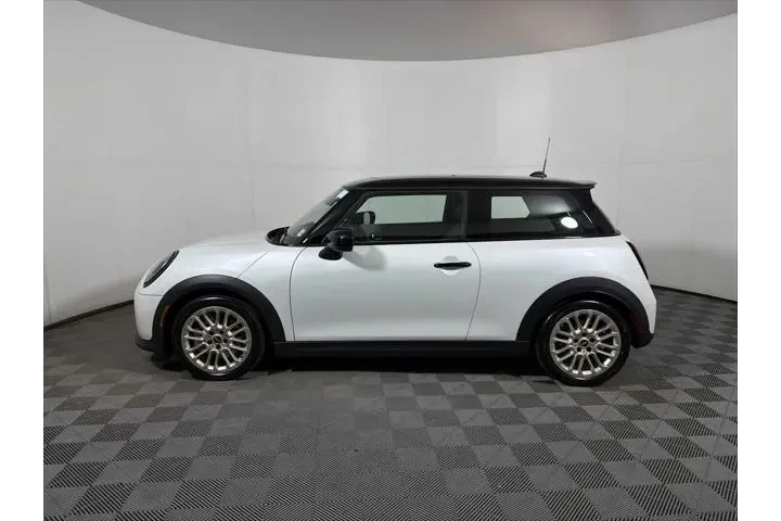 $31493 : MINI Hardtop 2 Door 2025 Coo image 4