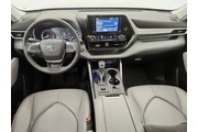 $37998 : Toyota Highlander 2022 AWD X thumbnail