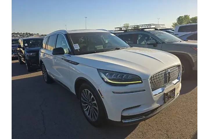 $32999 : Lincoln Aviator 2022 Reserve image 3