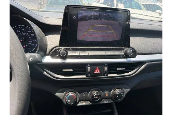 $14991 : Kia Forte 2023 LX 4dr Sedan image 6