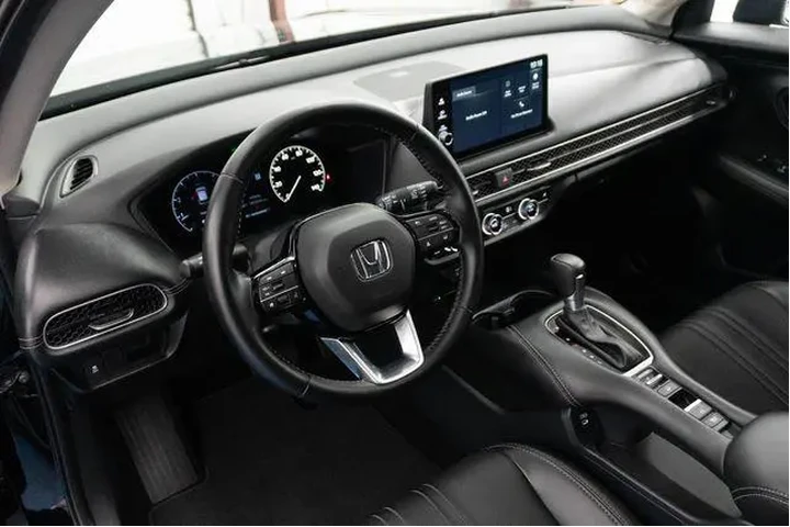 $31970 : Honda HR-V 2026 EX-L 4dr Cro image 3