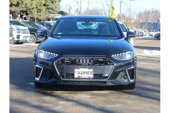 $24477 : Audi A4 2023 AWD quattro S l image 2