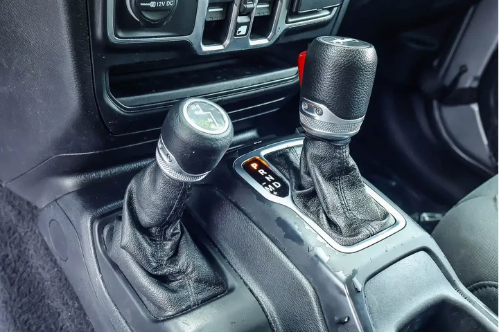 $21500 : Jeep Wrangler Unlimited 2020 image 8