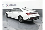 $22639 : Hyundai ELANTRA Hybrid 2025 thumbnail