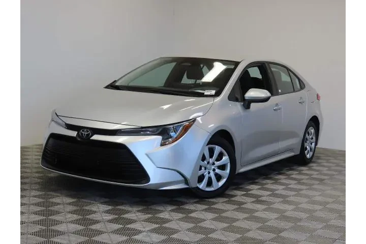 $21495 : Toyota Corolla 2024 LE 4dr S image 2
