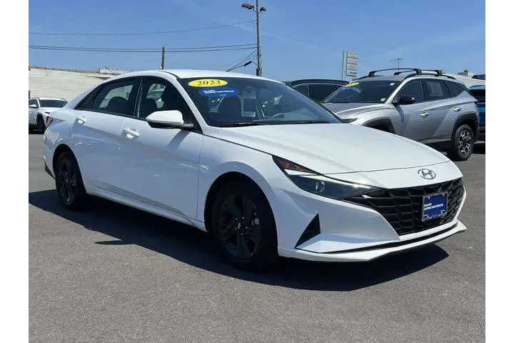 $18489 : Hyundai ELANTRA 2023 SEL 4dr image 2