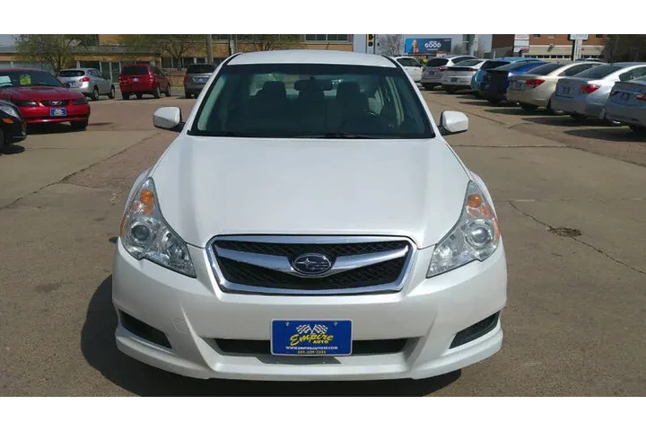 $7999 : 2011 Legacy 2.5i Premium image 4
