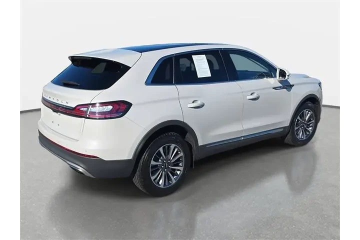 $33499 : Lincoln Nautilus 2022 AWD Re image 5