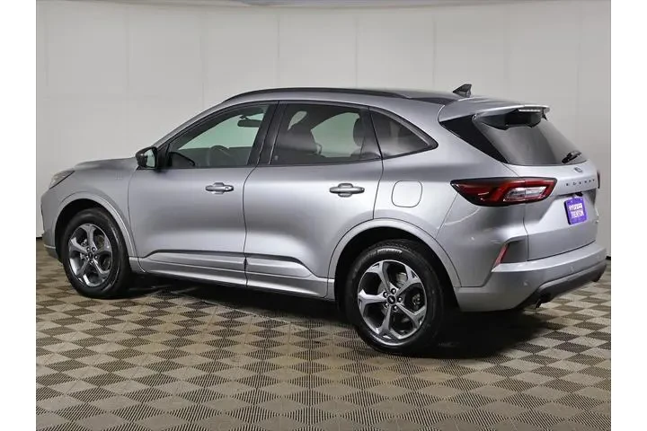 $22749 : Ford Escape 2023 AWD ST-Line image 10