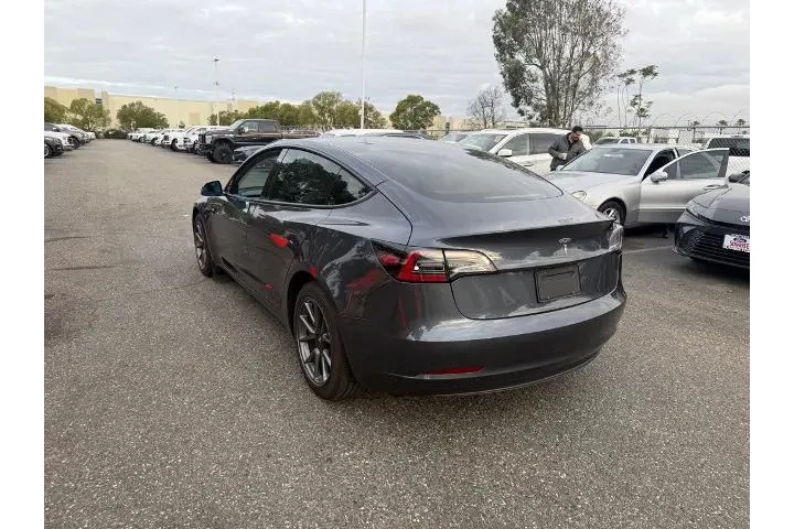 $22600 : Tesla Model 3 2023 4dr Sedan image 4